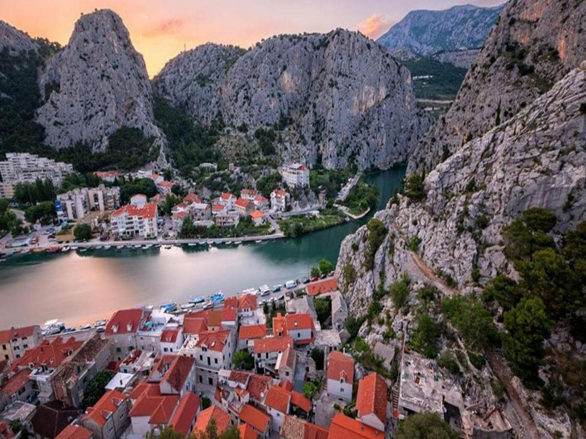 Apartment Stipic Omiš Eksteriør bilde