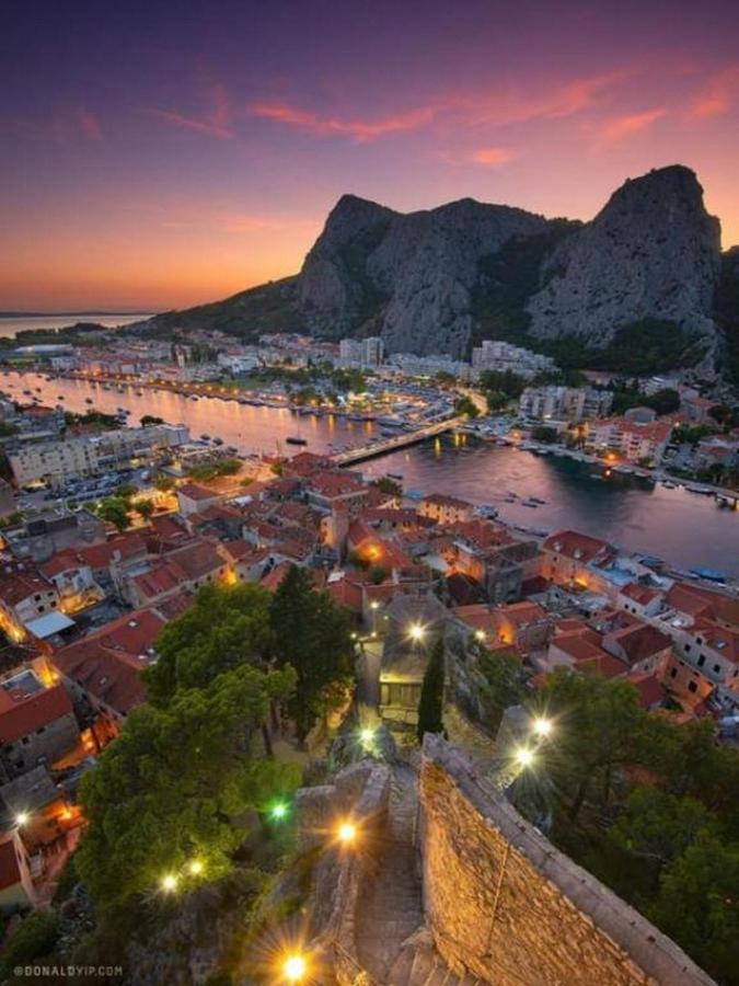 Apartment Stipic Omiš Eksteriør bilde