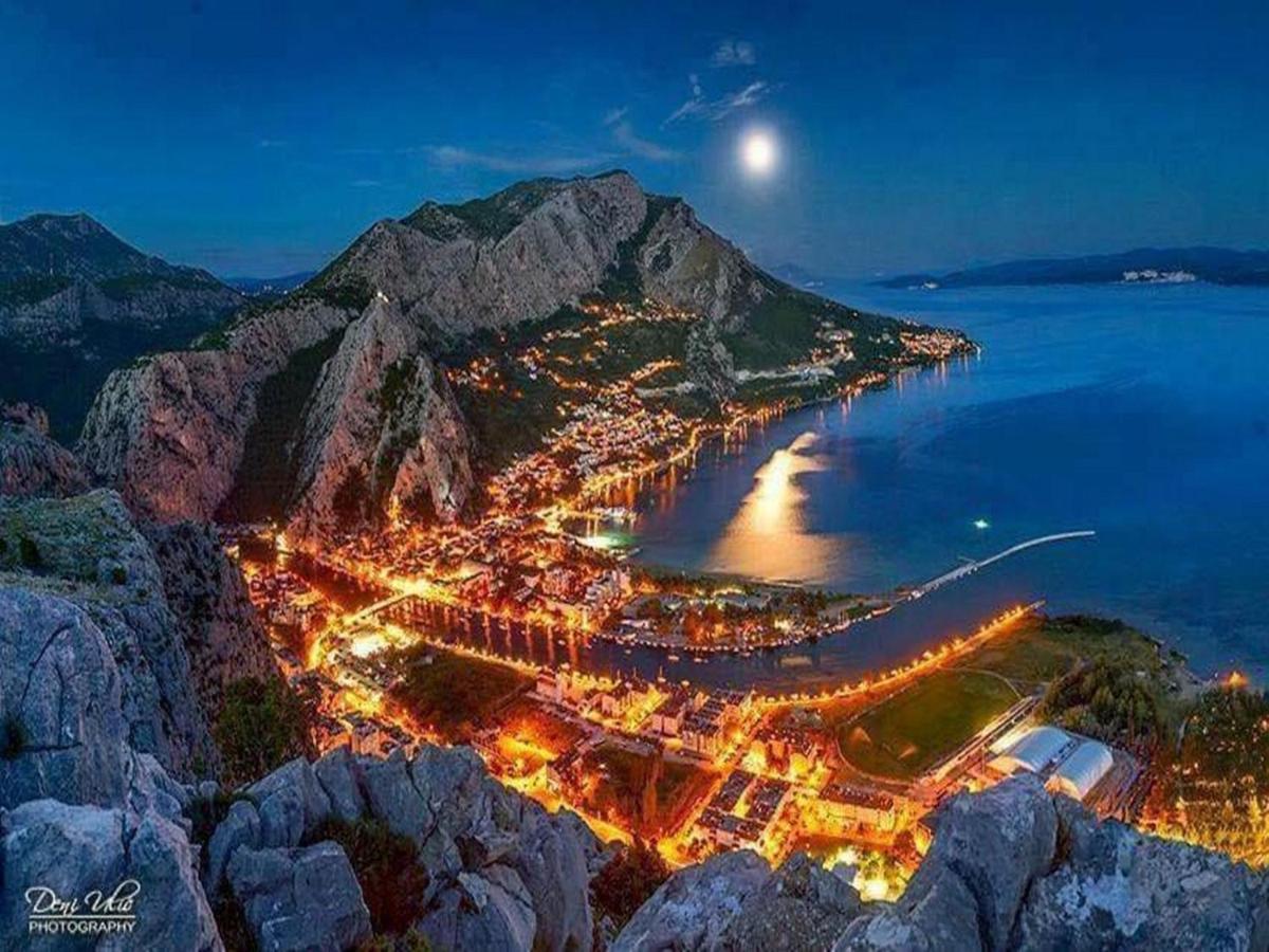 Apartment Stipic Omiš Eksteriør bilde